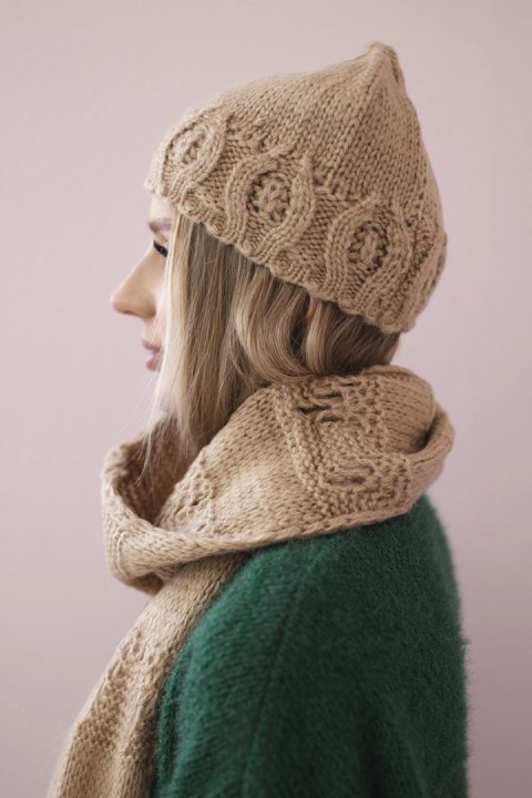 Komplet damski z szalem Adrianna K417 camelowy  