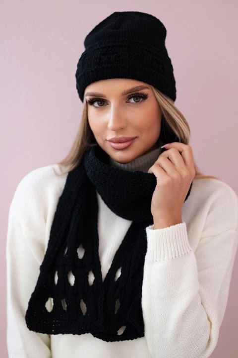 Komplet damski z szalem Julita K382 czarny  