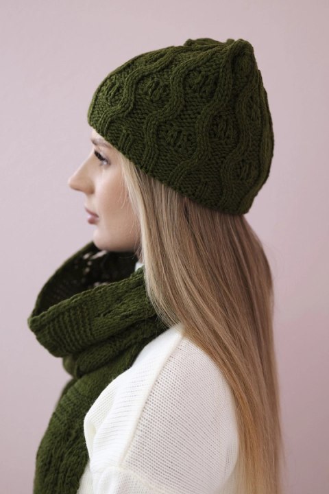 Komplet damski z szalem Michalina K415 khaki  