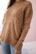 Sweter wkładany przez głowę z modnym splotem camelowy  