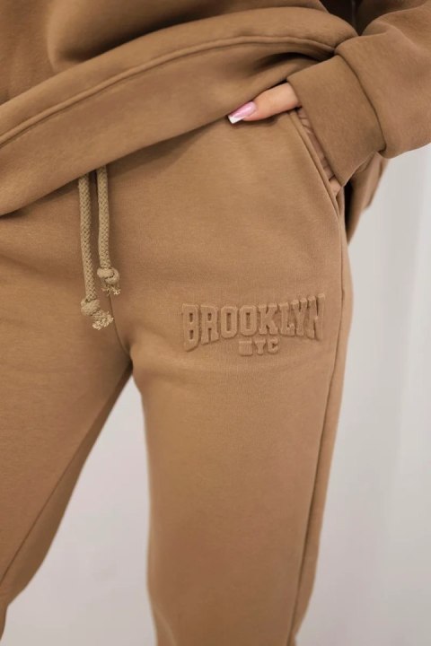 Komplet bawełniany ocieplany bluza + spodnie Brooklyn camelowy Komplet bawełniany ocieplany bluza + spodnie Brooklyn camelowy