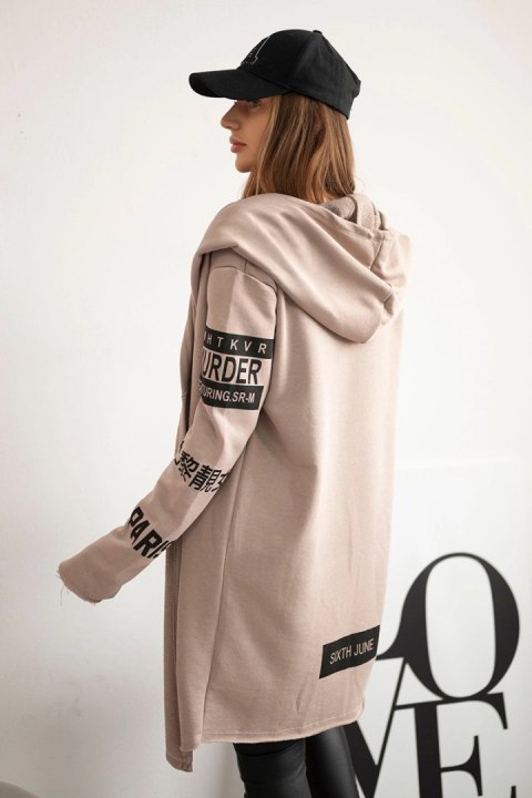 Bluza Narzutka z napisami ciemno beżowa Bluza Narzutka z napisami ciemno beżowa