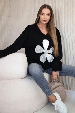 Bluza masełko z ozdobnym kwiatem czarna  
