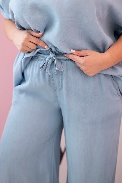 Komplet damski Plus Size z tencelu bluzka i spodnie z wiązaniem jasno jeansowy  