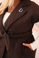 Kamizelka damska Plus Size pikowana z paskiem i kołnierzem brązowa  