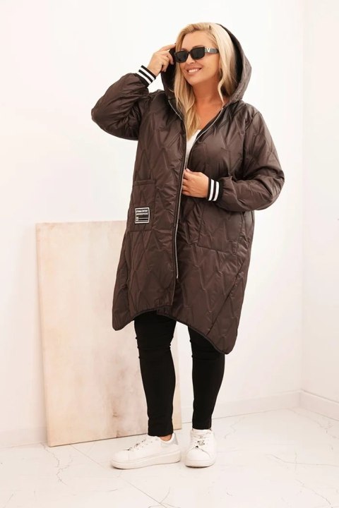 Kurtka damska Plus Size pikowana z kapturem i sportowymi mankietami brązowa Kurtka damska Plus Size pikowana z kapturem i sportowymi mankietami brązowa