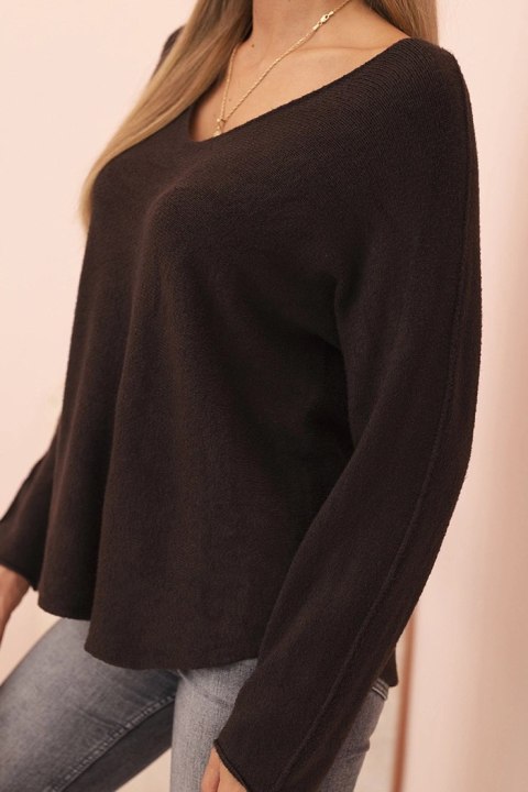 Sweter damski z wiskozą z dekoltem w serek brązowy Sweter damski z wiskozą z dekoltem w serek brązowy