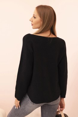 Sweter damski  z wiskozą z dekoltem w serek czarny  