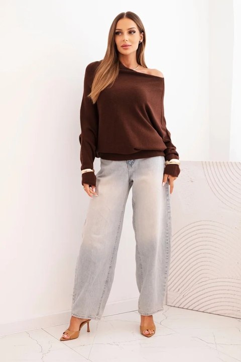 Sweter damski wiskozowy asymetryczny typu nietoperz czekoladowy Sweter damski wiskozowy asymetryczny typu nietoperz czekoladowy