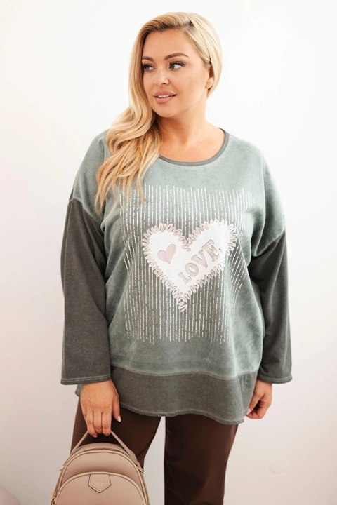 Bluza damska Plus Size bawełniana z nadrukiem serca i troczkami khaki Bluza damska Plus Size bawełniana z nadrukiem serca i troczkami khaki