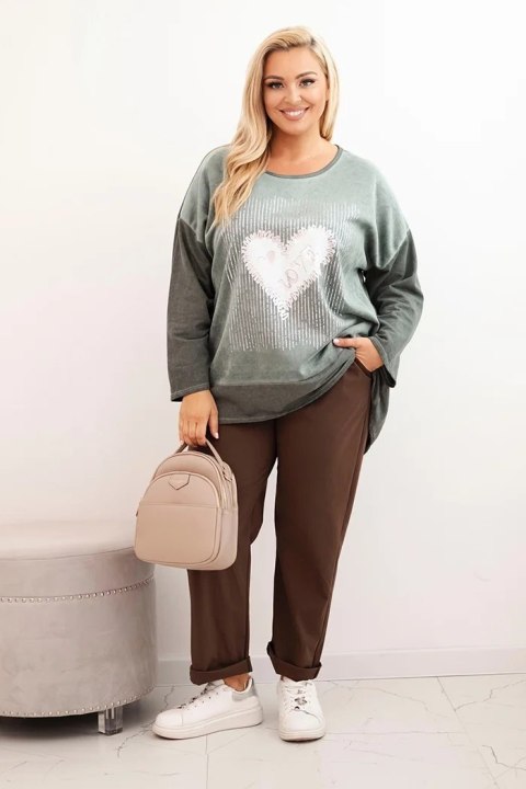 Bluza damska Plus Size bawełniana z nadrukiem serca i troczkami khaki Bluza damska Plus Size bawełniana z nadrukiem serca i troczkami khaki