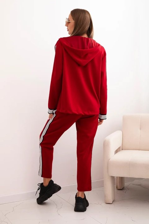 Komplet damska z wiskozą z lampasem i marynarką sportową czerwony