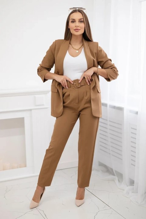 Komplet elegancki marynarki ze spodniami camelowy Komplet elegancki marynarki ze spodniami camelowy