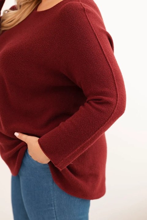 Sweter damski plus size z dekoltem łódką bordowy Sweter damski plus size z dekoltem łódką bordowy