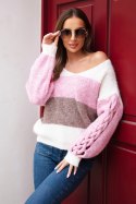 Sweter damski w pasy z warkoczami na rękawach z wełny ecru + pudrowy