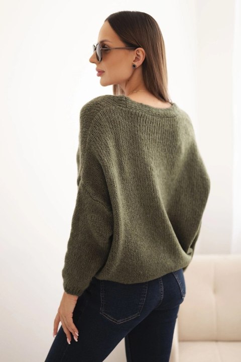 Sweter damski z dekoltem V i guzikami khaki Sweter damski z dekoltem V i guzikami khaki