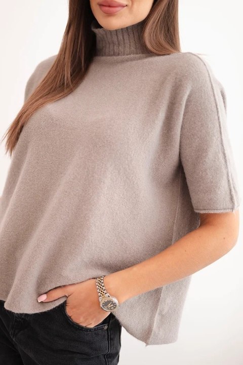 Sweter damski z krótkim rękawem o luźnym kroju fango Sweter damski z krótkim rękawem o luźnym kroju fango
