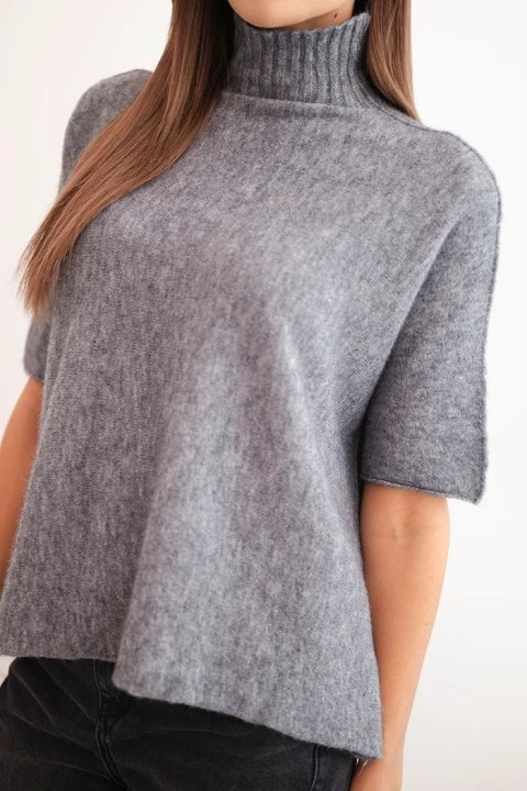 Sweter damski z krótkim rękawem o luźnym kroju szary Sweter damski z krótkim rękawem o luźnym kroju szary