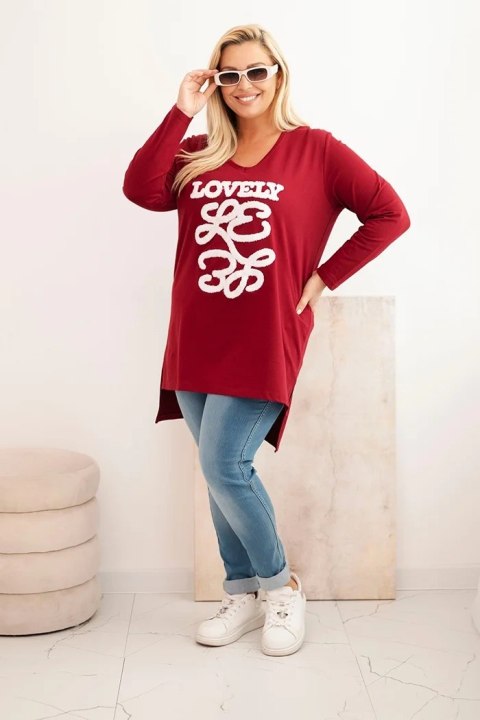 Bluzka damska Plus Size bawełniana z napisem i dekoltem V bordowa Bluzka damska Plus Size bawełniana z napisem i dekoltem V bordowa