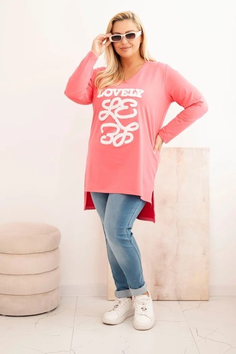 Bluzka damska Plus Size bawełniana z napisem i dekoltem V różowa Bluzka damska Plus Size bawełniana z napisem i dekoltem V różowa