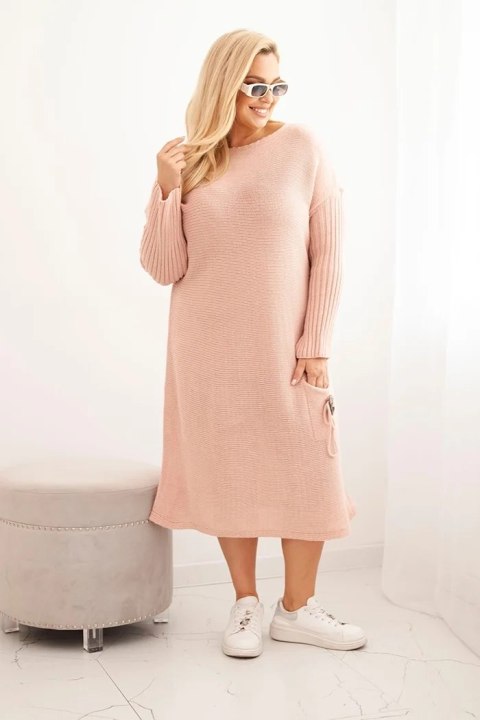 Sukienka swetrowa damska Plus Size z moherem oversize z kieszenią pudrowy róż Sukienka swetrowa damska Plus Size z moherem oversize z kieszenią pudrowy róż