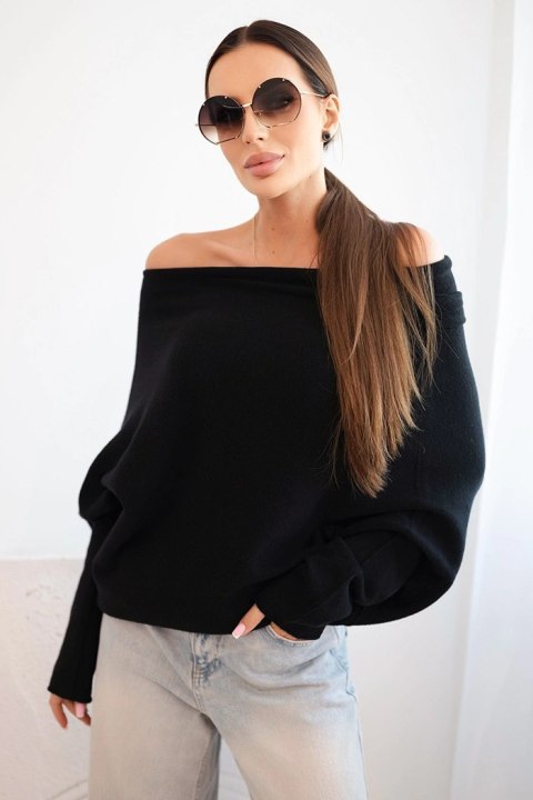 Sweter damski wiskozowy asymetryczny typu nietoperz czarny Sweter damski wiskozowy asymetryczny typu nietoperz czarny