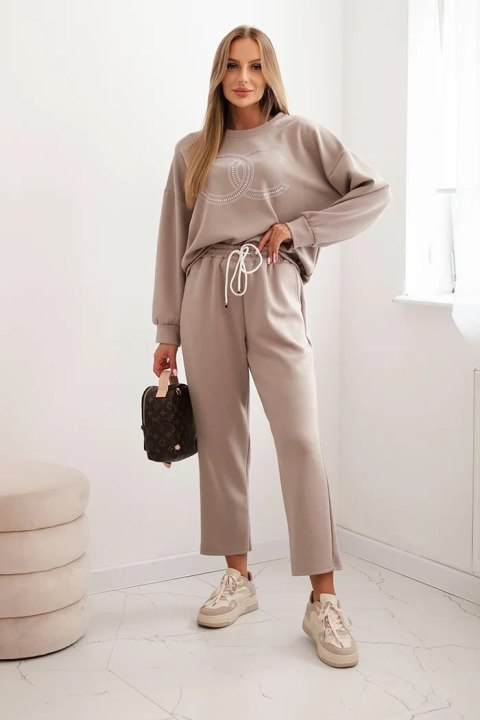 Komplet damski z wiskozy z ozdobnym motywem i spodniami fango  