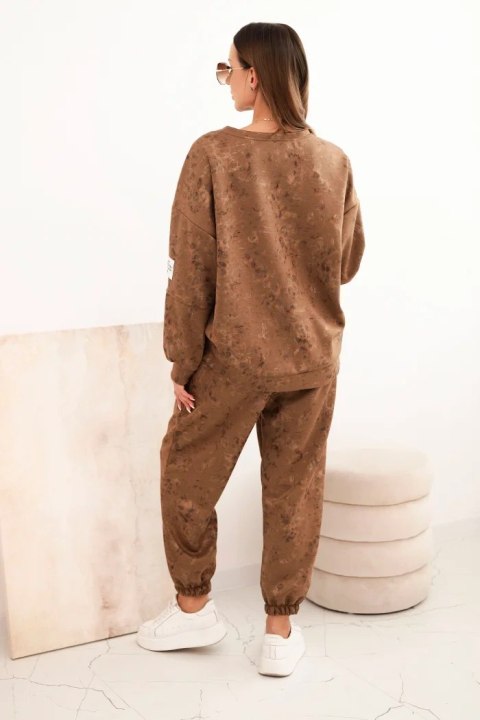 Komplet dresowy damski oversize z wiskozy z wydłużoną bluzą i efektem sprania camelowy Komplet dresowy damski oversize z wiskozy z wydłużoną bluzą i efektem sprania camelowy