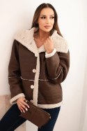 Kurtka damska Plus Size ocieplana z barankiem i guzikami krótki fason brązowa