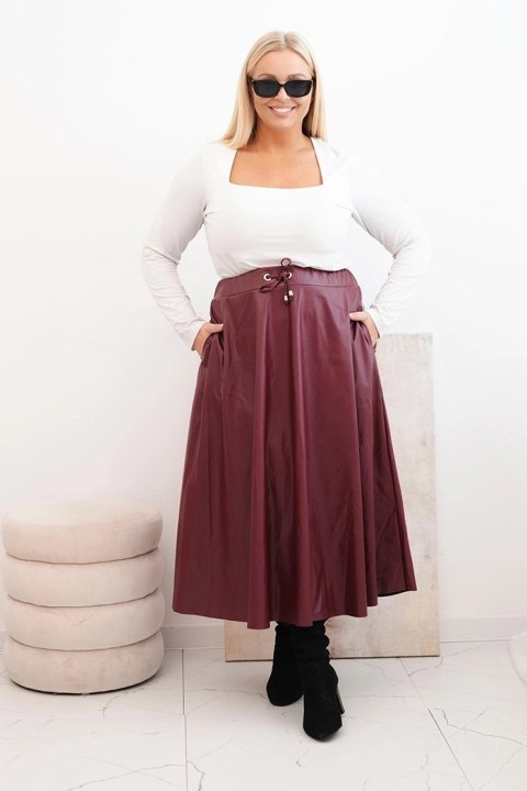 Spódnica damska Plus Size z ekoskóry z gumką i troczkiem w pasie bordowa Spódnica damska Plus Size z ekoskóry z gumką i troczkiem w pasie bordowa
