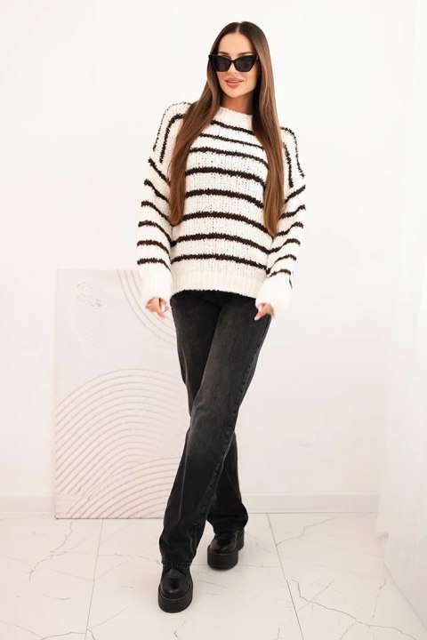 Sweter damski w paski z wełną o luźnym kroju ecru Sweter damski w paski z wełną o luźnym kroju ecru