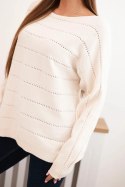 Sweter damski wiskozowy z ażurowym wzorem i długim rękawem ecru