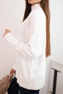 Sweter damski wiskozowy z prążkowanym półgolfem i luźnym fasonem ecru