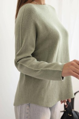 Sweterek damski  z wiskozy z długim rękawem i okrągłym dekoltem jasny khaki  