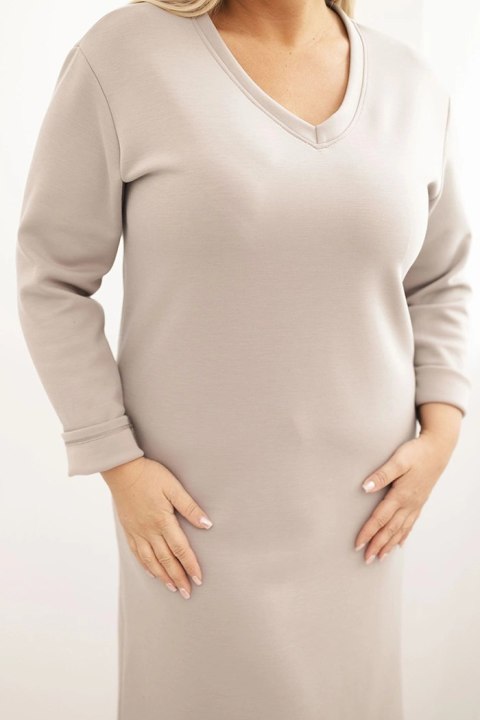 Sukienka damska Plus Size masełkowa z dekoltem V i rękawem ciemno beżowa Sukienka damska Plus Size masełkowa z dekoltem V i rękawem ciemno beżowa
