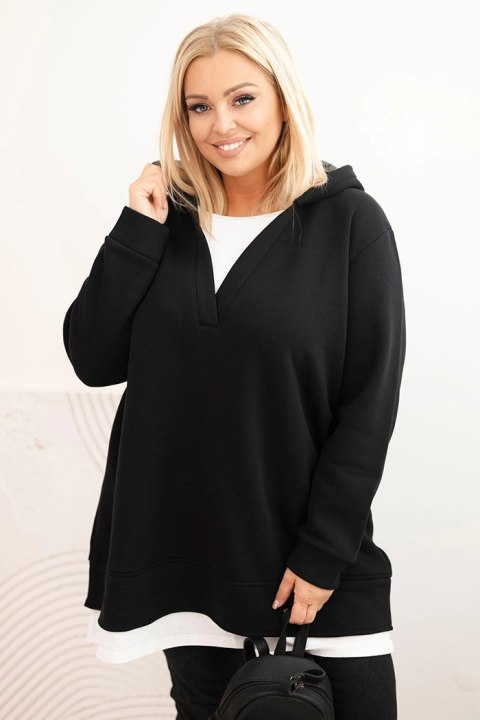 Bluza damska ocieplana Plus Size z kapturem i dekoltem w serek czarna Bluza damska ocieplana Plus Size z kapturem i dekoltem w serek czarna