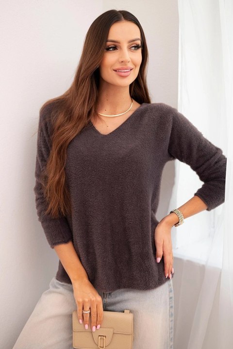 Sweter damski z miękkiej dzianiny z dekoltem V brązowy