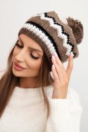 Czapka damska zimowa wełniana z pomponem i kolorowym wzorem K435 beżowa + mocca