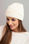 Czapka damska zimowa wełniany z ozdobnym splotem K430 beżowa