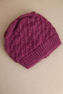 Czapka damska zimowa wełniany z ozdobnym splotem K430 fioletowa