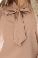 140-27 Biznesowa bluzka z długim rękawkiem i wiązaniem z przodu - MOCHA MOUSSE