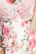 603-4 Zwiewna maxi sukienka z kopertowym dekoltem i kwiecistym wzorem - RÓŻOWE RÓŻE