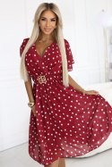 604-1 Zmysłowa sukienka w białe groszki z kopertowym dekoltem i ozdobnym paskiem - bordowa