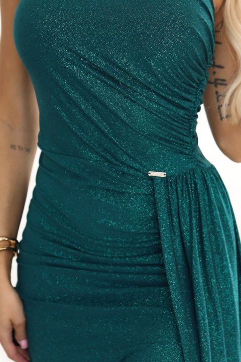 600-2 SELENA połyskująca długa sukienka na jedno ramię z rozcięciem - zielona z brokatem