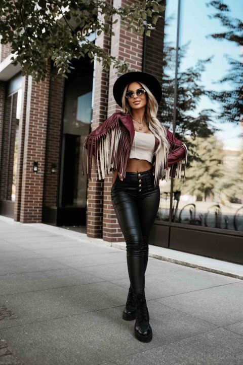 624-2 Krótka kurtka z frędzlami z miękkiej eco skóry - bordowa