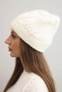 Czapka damska zimowa z wełny K441 ecru