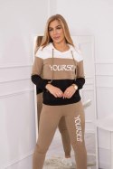 Komplet z nadrukiem Yourself ecru+camelowy