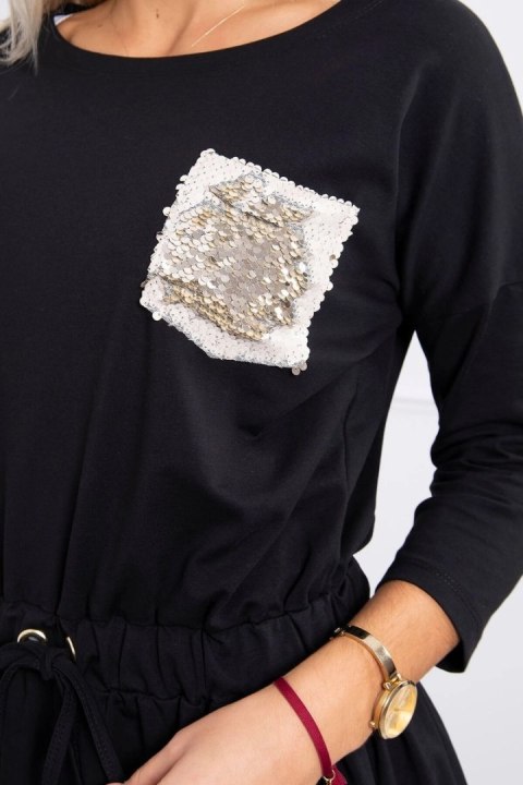 Sukienka z cekinową kieszonką czarna