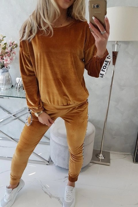 Komplet welurowy Love camelowy