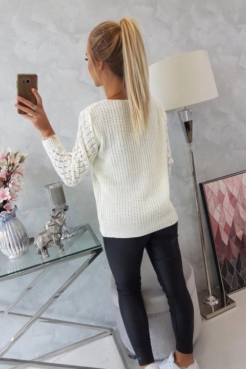 Sweter z ażurowym zdobieniem ecru